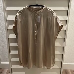 New with Tags Banana Republic Silk Blouse